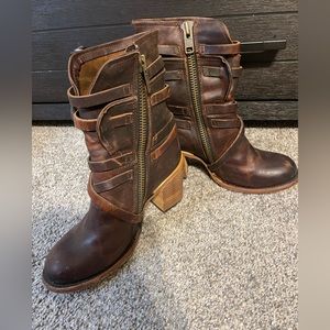 Free Bird Boots sz 8